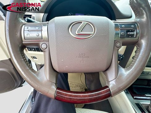 Used 2018 Lexus GX 460 Premium AWD/4WD image 13