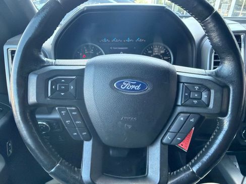 Used 2017 Ford F150 XLT w/ Equipment Group 302A Luxury AWD/4WD image 17