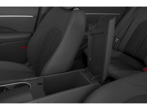 Used 2025 Hyundai Sonata SEL FWD image 17