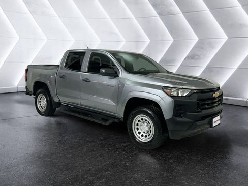 Used 2025 Chevrolet Colorado W/T image 1