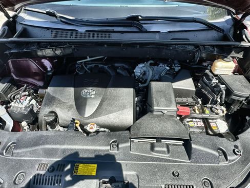 Used 2019 Toyota Highlander XLE image 13