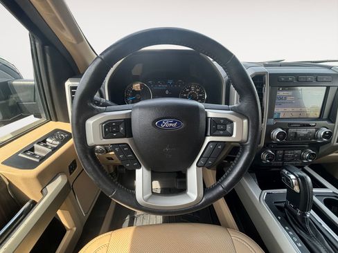Used 2017 Ford F150 Lariat w/ Equipment Group 502A Luxury AWD/4WD image 12