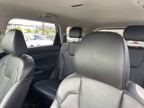 Used 2025 Kia Sorento S FWD image 25