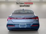 Used 2024 Hyundai Elantra SEL image 4