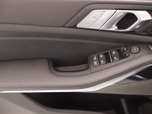 New 2026 BMW X7 xDrive40i w/ M Sport Package image 17