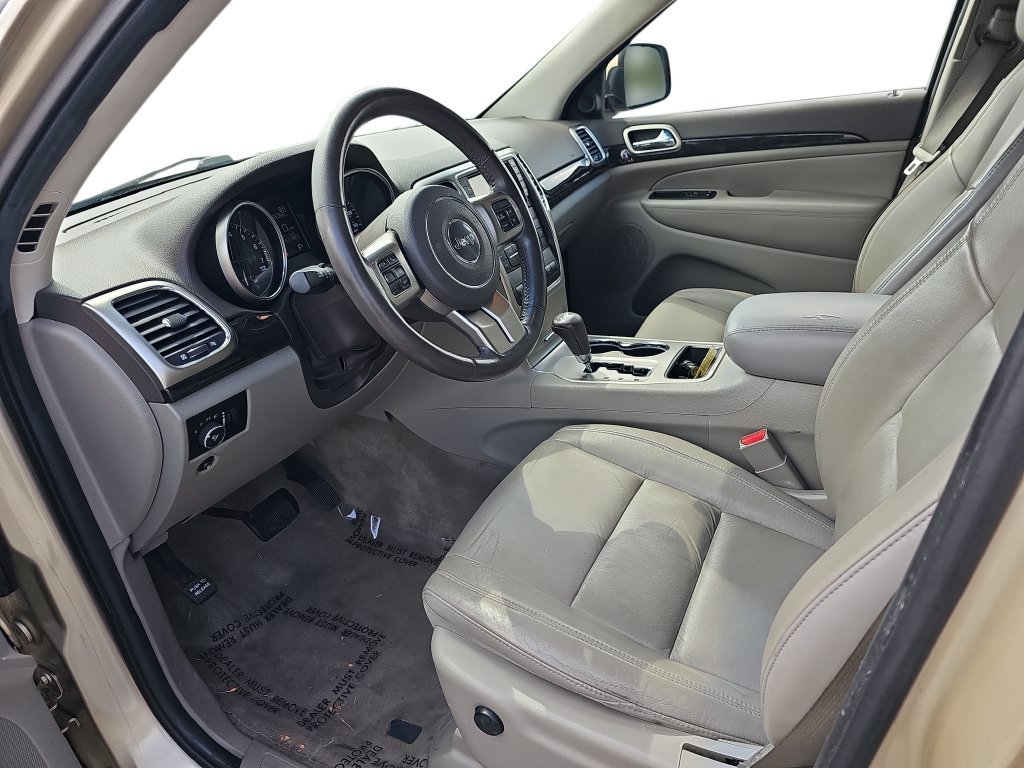 Used 2011 Jeep Grand Cherokee Laredo RWD image 17