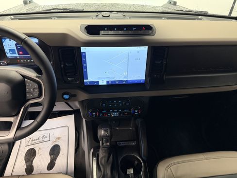 Used 2023 Ford Bronco Wildtrak AWD/4WD image 4