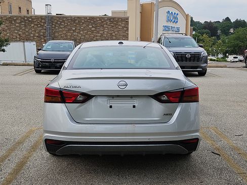 New 2026 Nissan Altima 2.5 SV AWD/4WD image 5