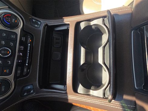 Used 2019 Chevrolet Tahoe Premier image 27