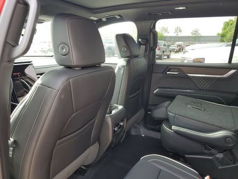 New 2026 GMC Acadia Denali image 10