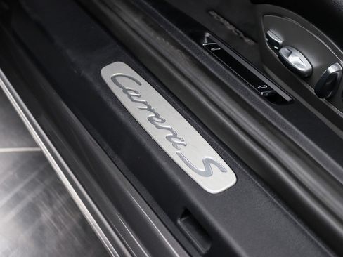 Used 2019 Porsche 911 Carrera S RWD image 25