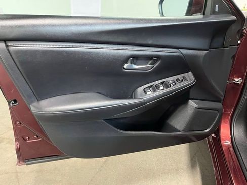 Used 2024 Nissan Sentra SV FWD image 20