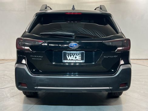 Used 2024 Subaru Outback Onyx Edition AWD/4WD image 5