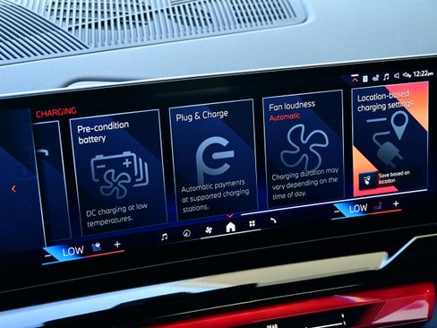 New 2026 BMW i5 eDrive40 w/ Executive Package image 31