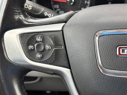 Used 2018 GMC Terrain SLE image 19