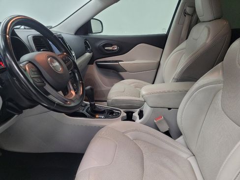 Used 2020 Jeep Cherokee Limited image 17