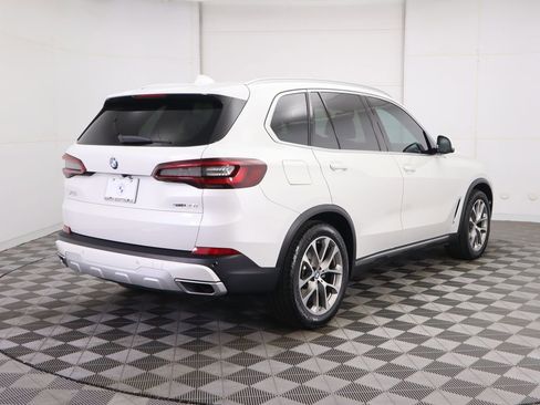 Certified 2022 BMW X5 sDrive40i w/ Premium Package image 5