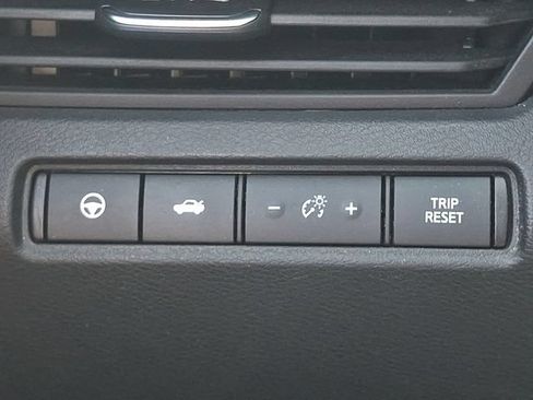 Used 2021 Nissan Altima 2.5 SL FWD image 23