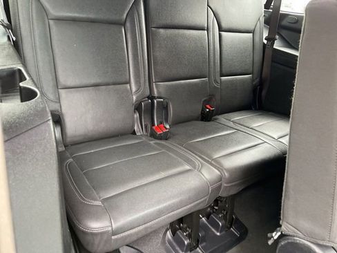 Used 2025 Chevrolet Tahoe LT AWD/4WD image 17