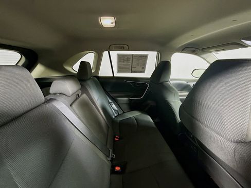 Certified 2022 Toyota RAV4 LE FWD image 27