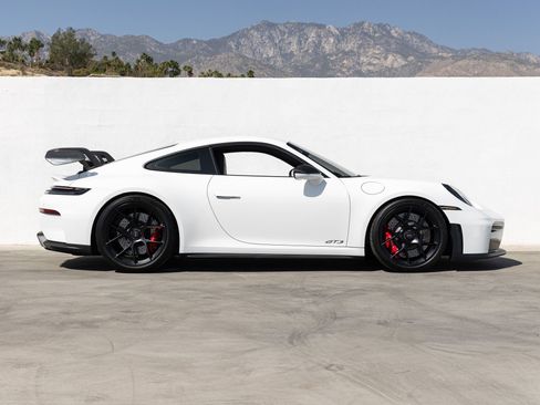 Certified 2026 Porsche 911 GT3 image 8