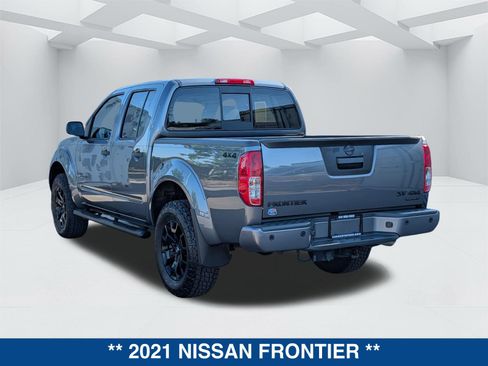 Used 2021 Nissan Frontier SV w/ Midnight Edition Floor Mats AWD/4WD image 6