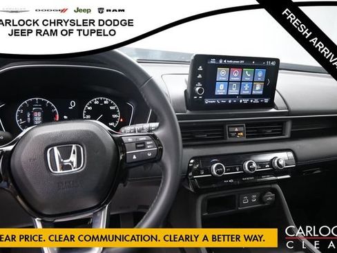 Used 2025 Honda Pilot Touring image 29