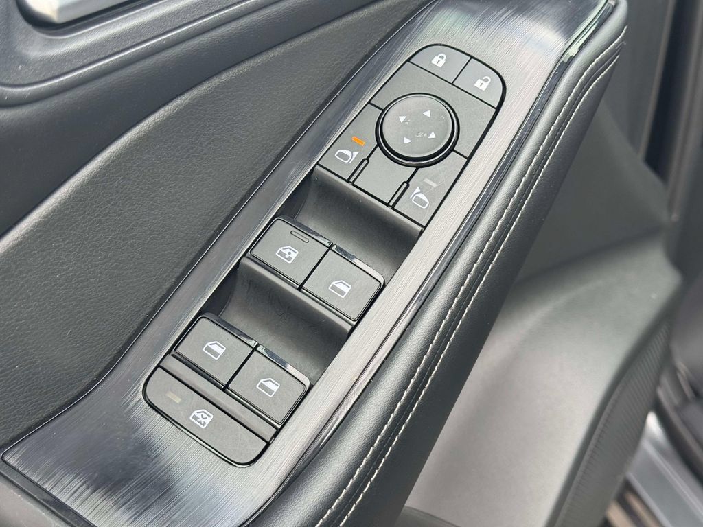 Certified 2026 Nissan Rogue SV AWD/4WD image 16