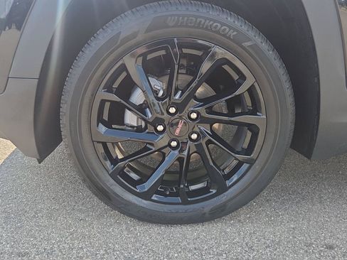 Used 2024 GMC Terrain SLE w/ Driver Convenience Package AWD/4WD image 12