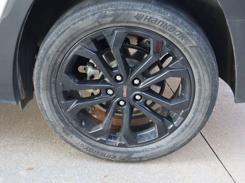 Used 2022 GMC Terrain SLE w/ Driver Convenience Package FWD image 26