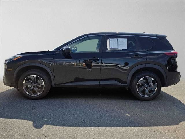 Used 2025 Nissan Rogue SV AWD/4WD image 6