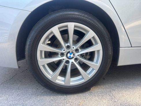 Used 2016 BMW 320i Sedan image 17