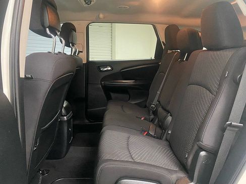 Used 2013 Dodge Journey SE image 12