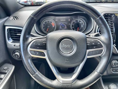 Used 2019 Jeep Cherokee High Altitude AWD/4WD image 11