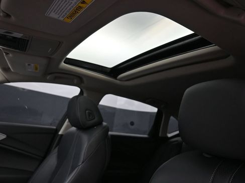 Used 2024 Acura TLX w/ Technology Package FWD image 7