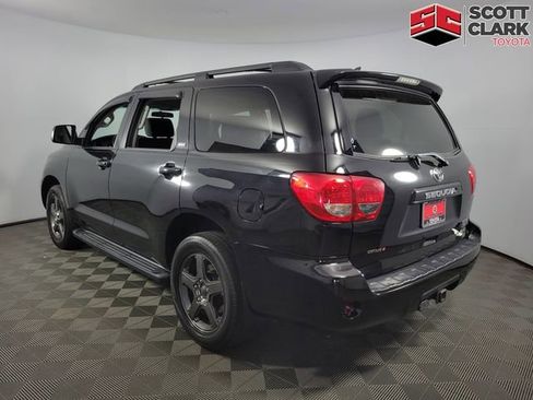 Used 2017 Toyota Sequoia SR5 image 5