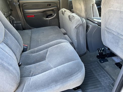 Used 2007 Chevrolet Silverado 2500 LT w/ Heavy-Duty Power Package image 17