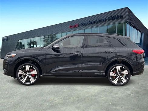 New 2025 Audi SQ5 Premium Plus image 2