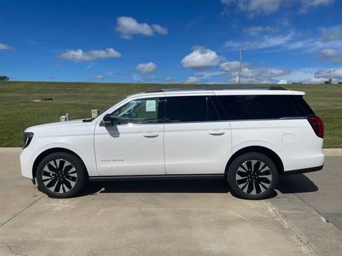New 2026 Ford Expedition Max Platinum w/ Driver's Package AWD/4WD image 3