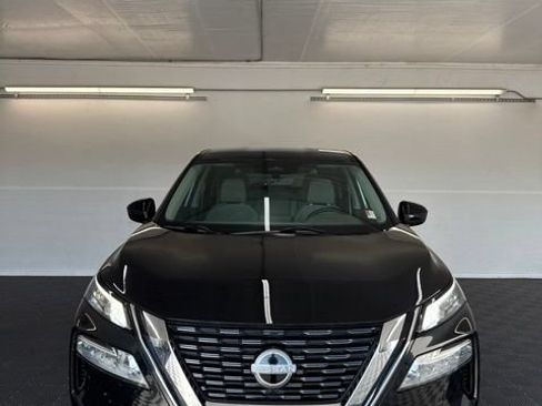 Certified 2023 Nissan Rogue SV FWD image 15