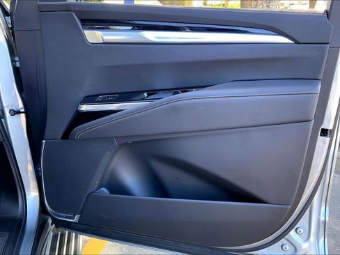 Certified 2025 Cadillac Escalade ESV Sport w/ Touring Package image 22