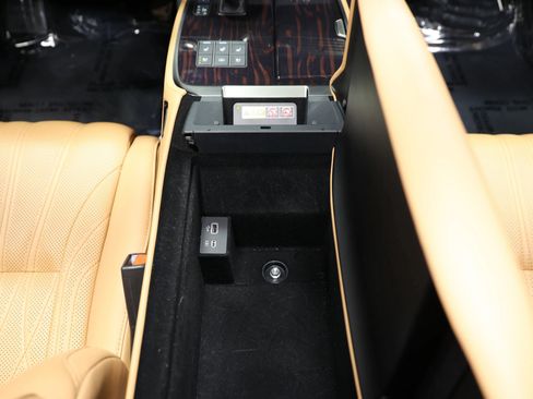 Used 2024 Lexus LS 500 w/ Interior Upgrade Package RWD image 48