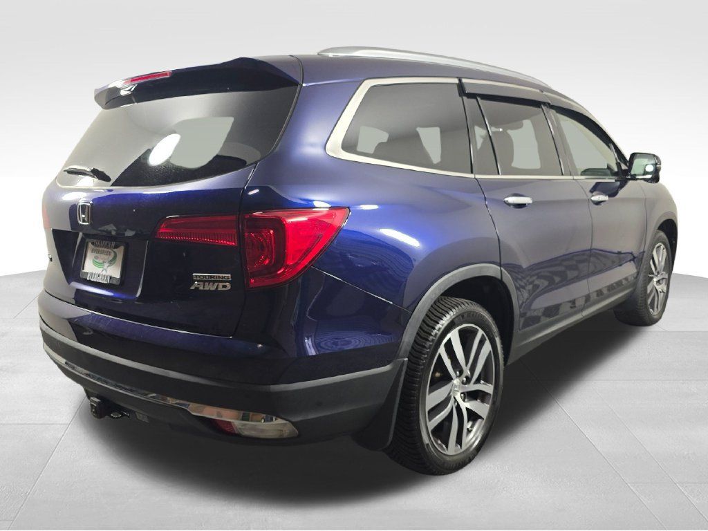 Used 2018 Honda Pilot Touring image 7