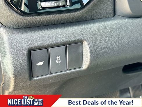 Certified 2025 Honda Pilot Touring image 10