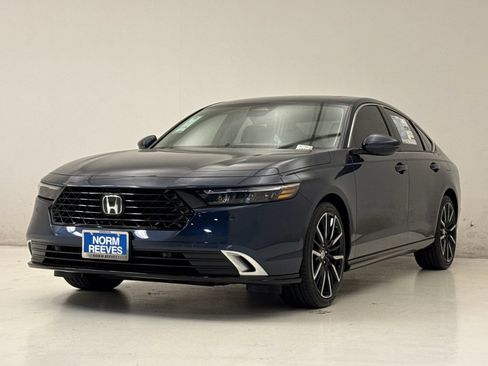 New 2026 Honda Accord Touring image 2