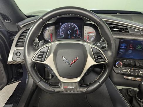 Used 2015 Chevrolet Corvette Z06 image 19