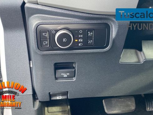 Used 2023 Ford Bronco Badlands image 15