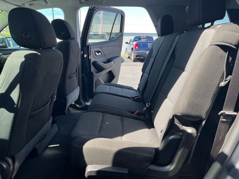Used 2019 Chevrolet Traverse LS FWD image 15