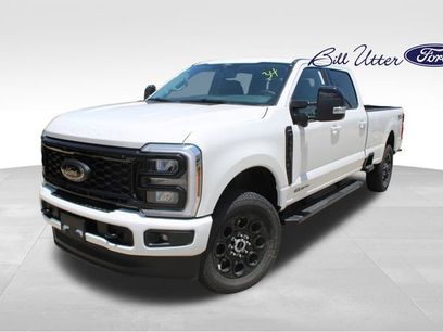 New 2025 Ford F350 Lariat w/ Black Appearance Package