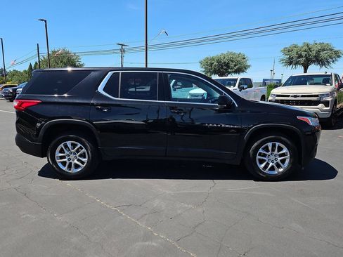 Used 2018 Chevrolet Traverse LS AWD/4WD image 7